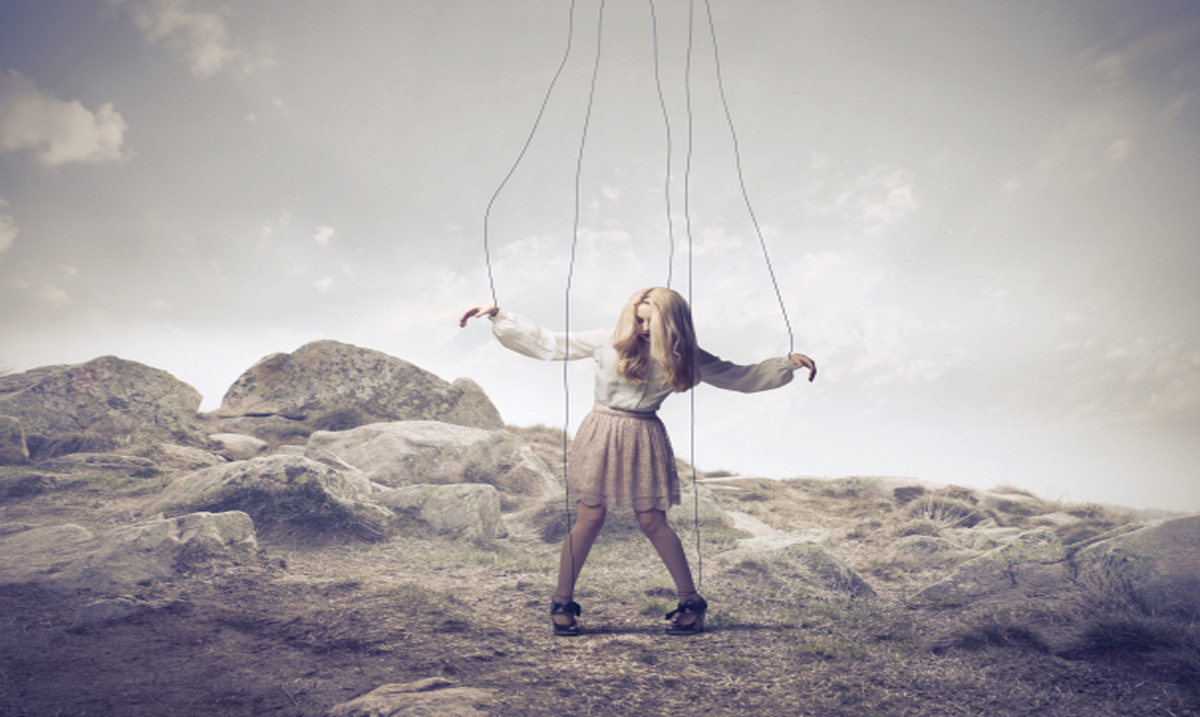 7 Manipulation Tactics Toxic People Use to Silence You