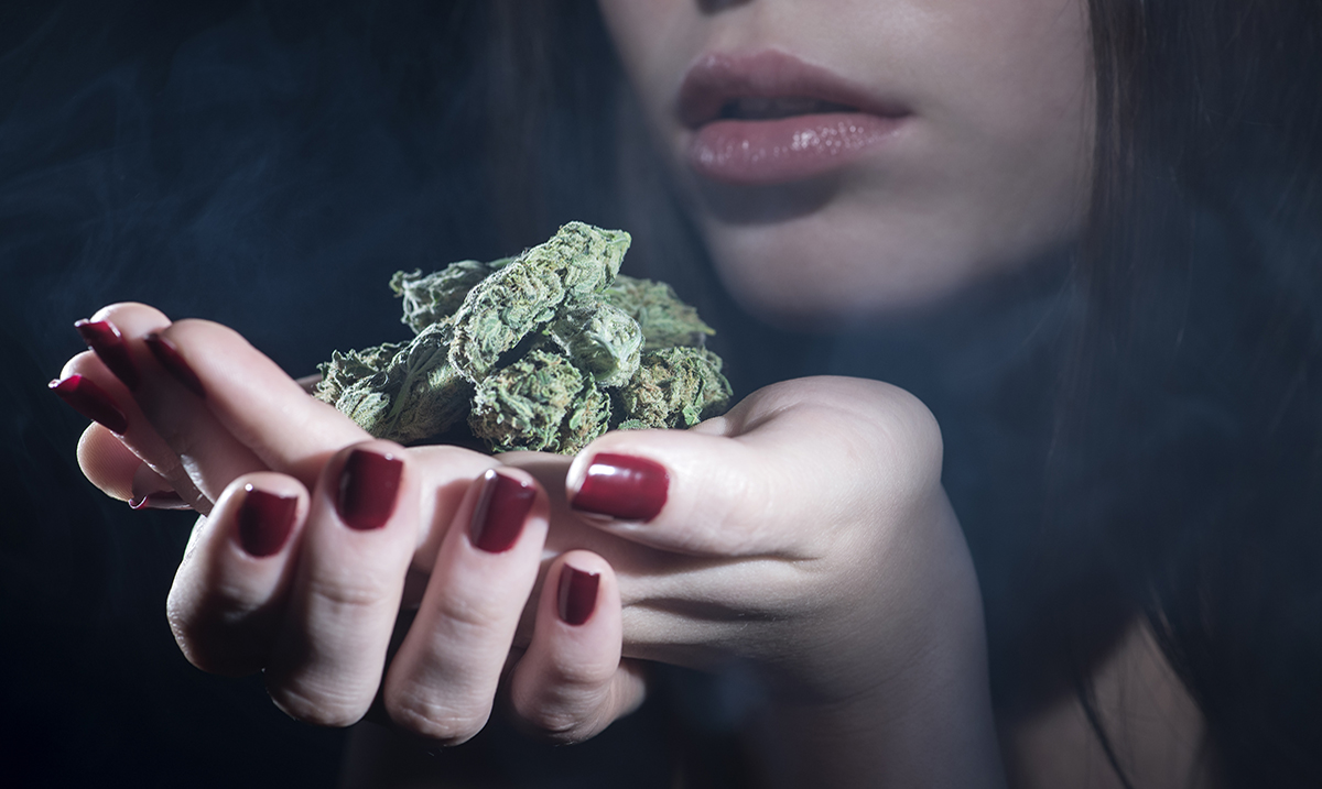10 Reasons Why Girls Who Smoke Weed Make Perfect Girlfriends